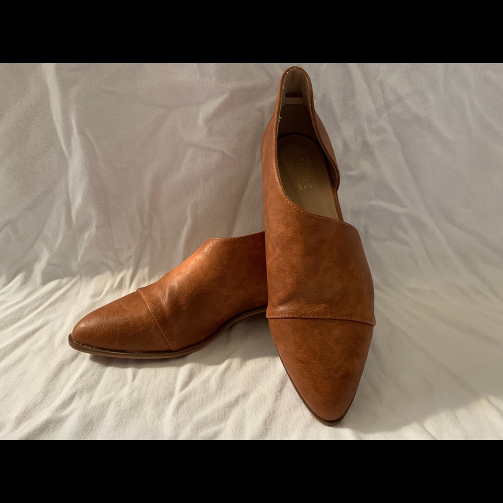 Women’s Wendy cut out bootie-universal thread